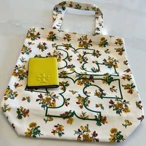 Tory Burch tote and card holder set, NEVER USED